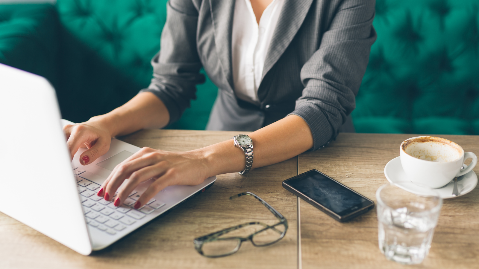 Scopri di più sull'articolo Perché la revisione della tua polizza RCP è un atto strategico