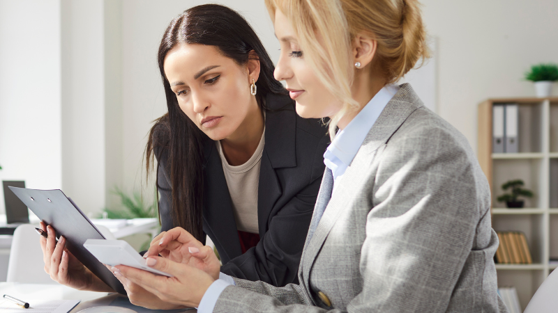 Business-interno-Di-Cioccio-Assicurazioni-800x450 